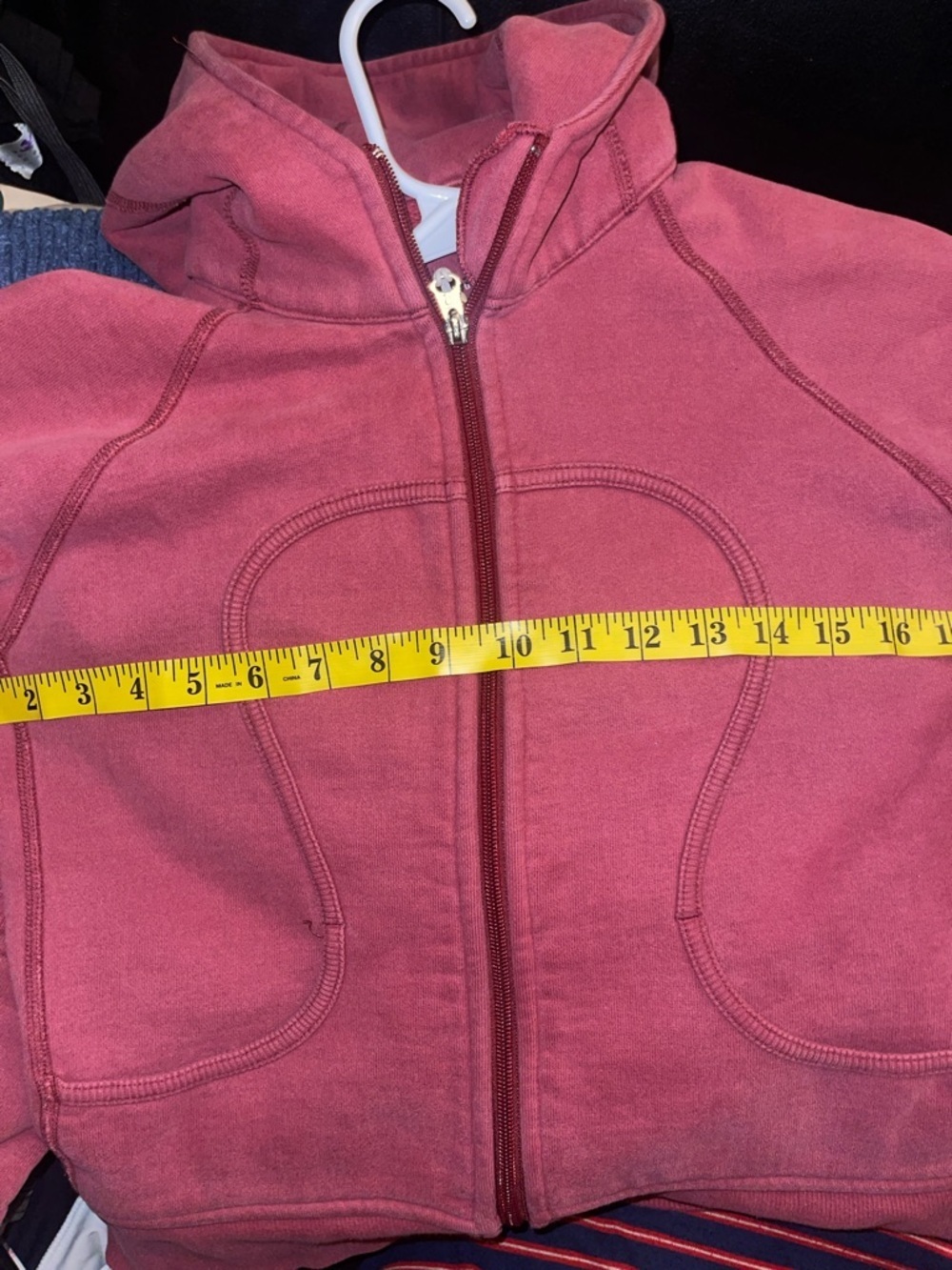 Lululemon Vintage  Scuba Size 4 Excellent Vintage Condition Rose Color RARE FIND - Picture 14 of 15